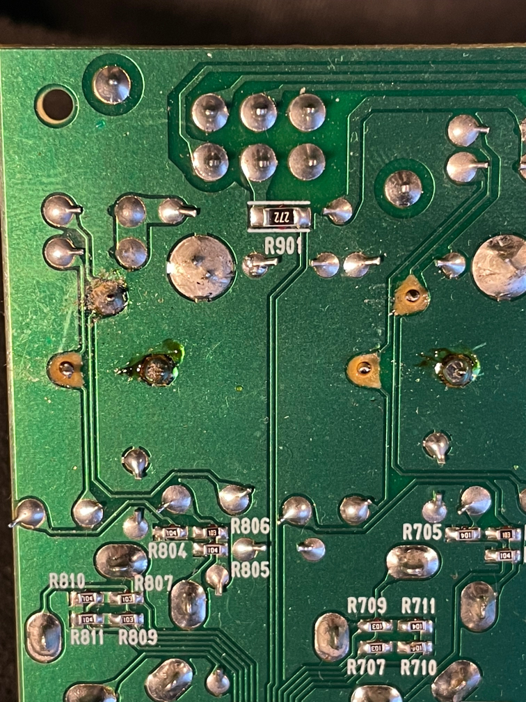 Yamaha emx5000 broken PCB traces 3