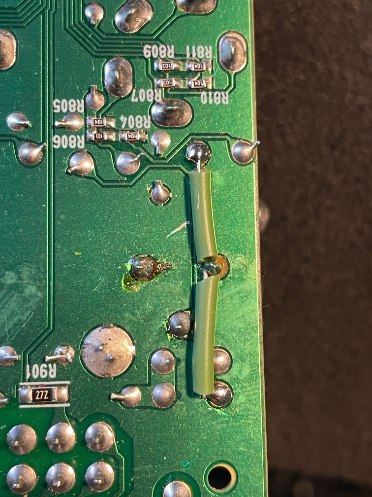 Yamaha emx5000 repaired PCB traces 1