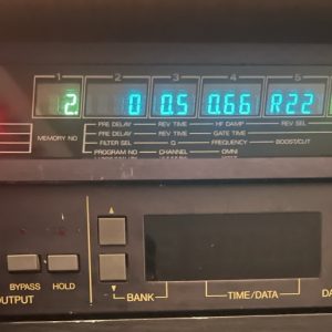 roland-srv2000-coloured-display