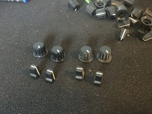 yamaha-cs30-knobs-before-and-after-cleaning