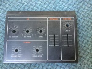 yamaha-cs30-panel-before-cleaning