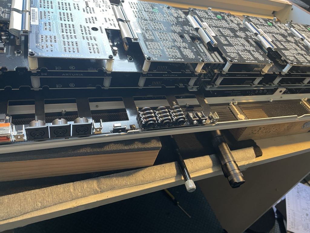 arturia polybrute before removing all internal board layers