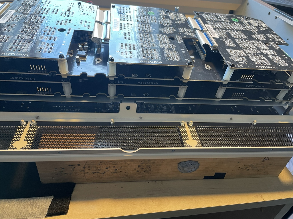 arturia polybrute inside showing board stacks