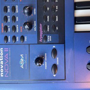 novation nova 2 logo