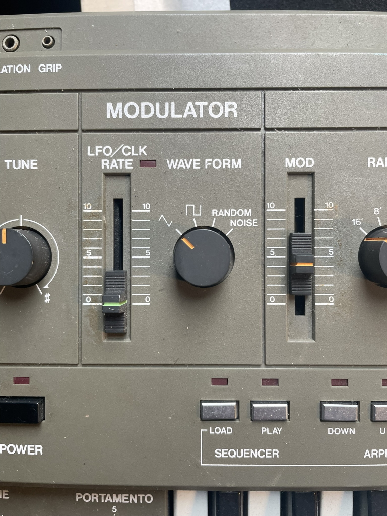 roland sh101 dirty front panel