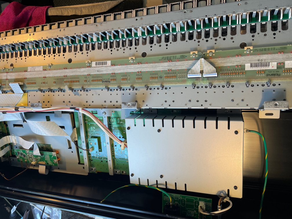 roland jupiter 80 internals 1