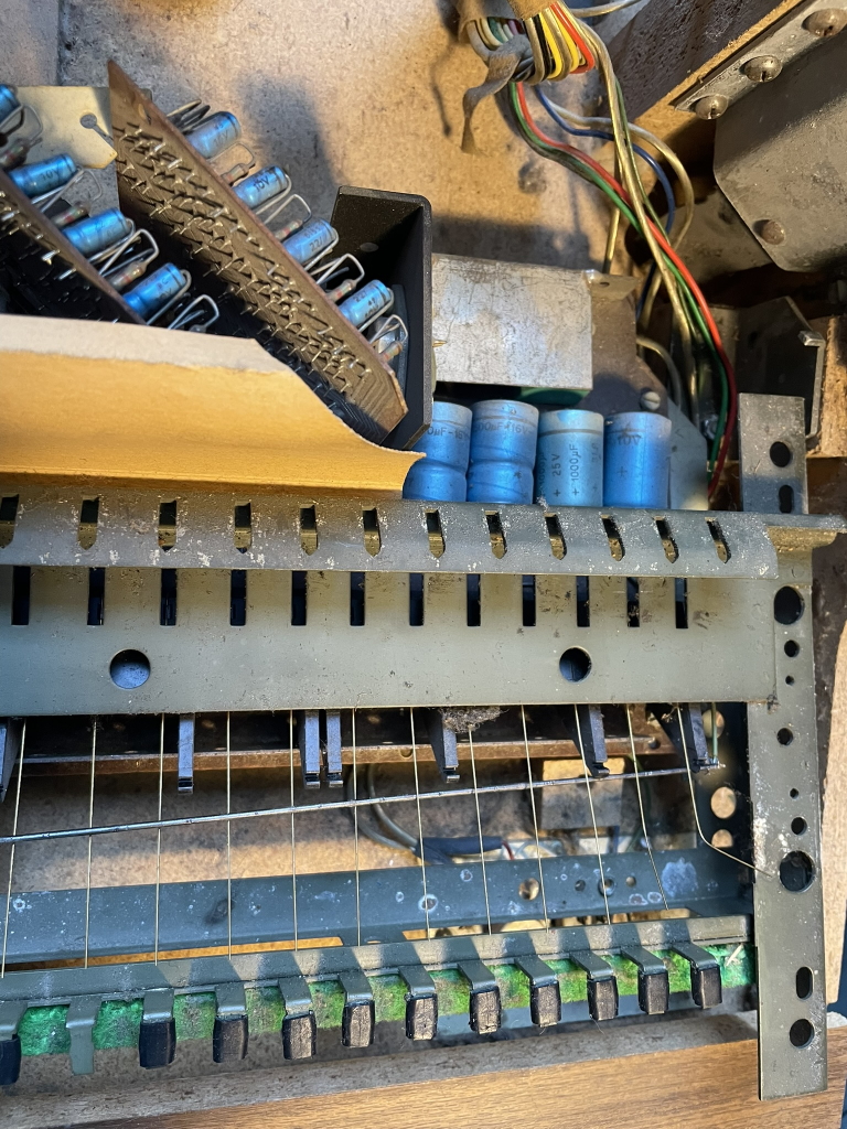 Philips Philicorda 754 internals 1