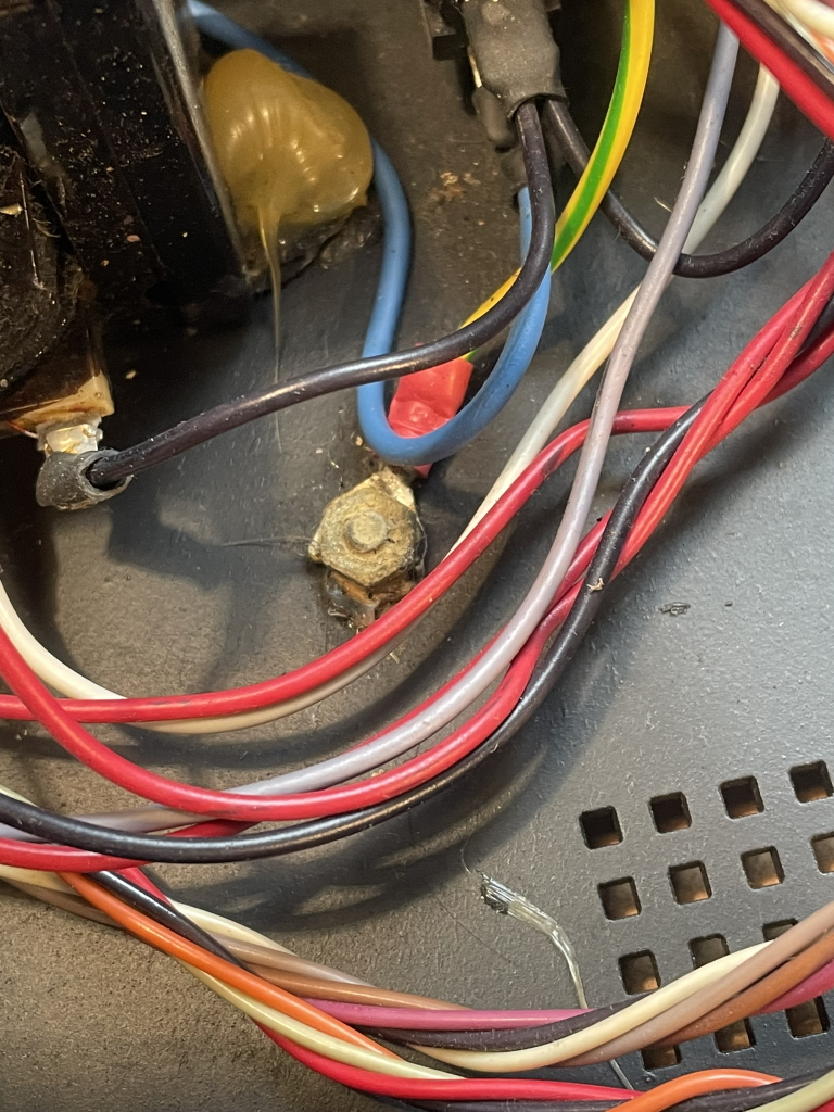 p5 earth strap connection in poor condition