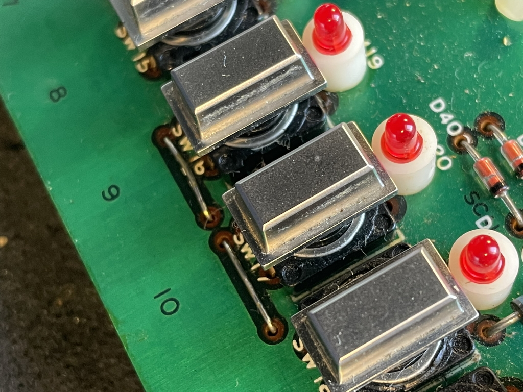 roland tr606 dirty switch caps