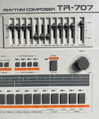 roland tr707 small
