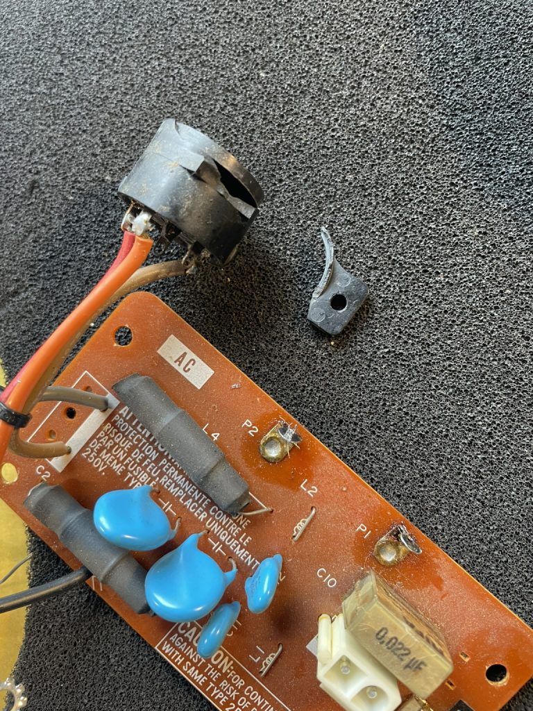 dx7 snapped voltage selector housing
